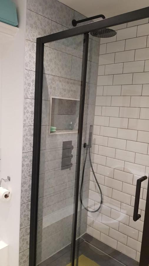 1 Bedroom Apartment On The Riverbank Near St Paul'S London Eksteriør billede