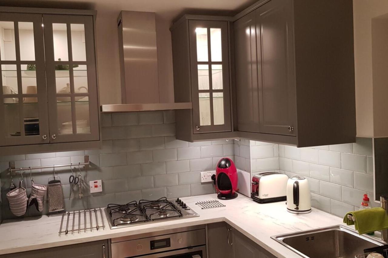 1 Bedroom Apartment On The Riverbank Near St Paul'S London Eksteriør billede