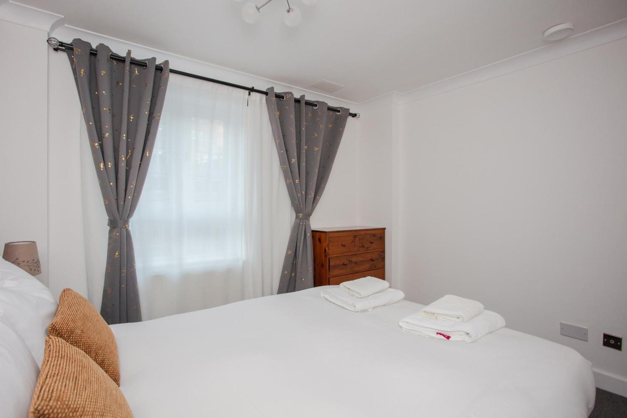 1 Bedroom Apartment On The Riverbank Near St Paul'S London Eksteriør billede