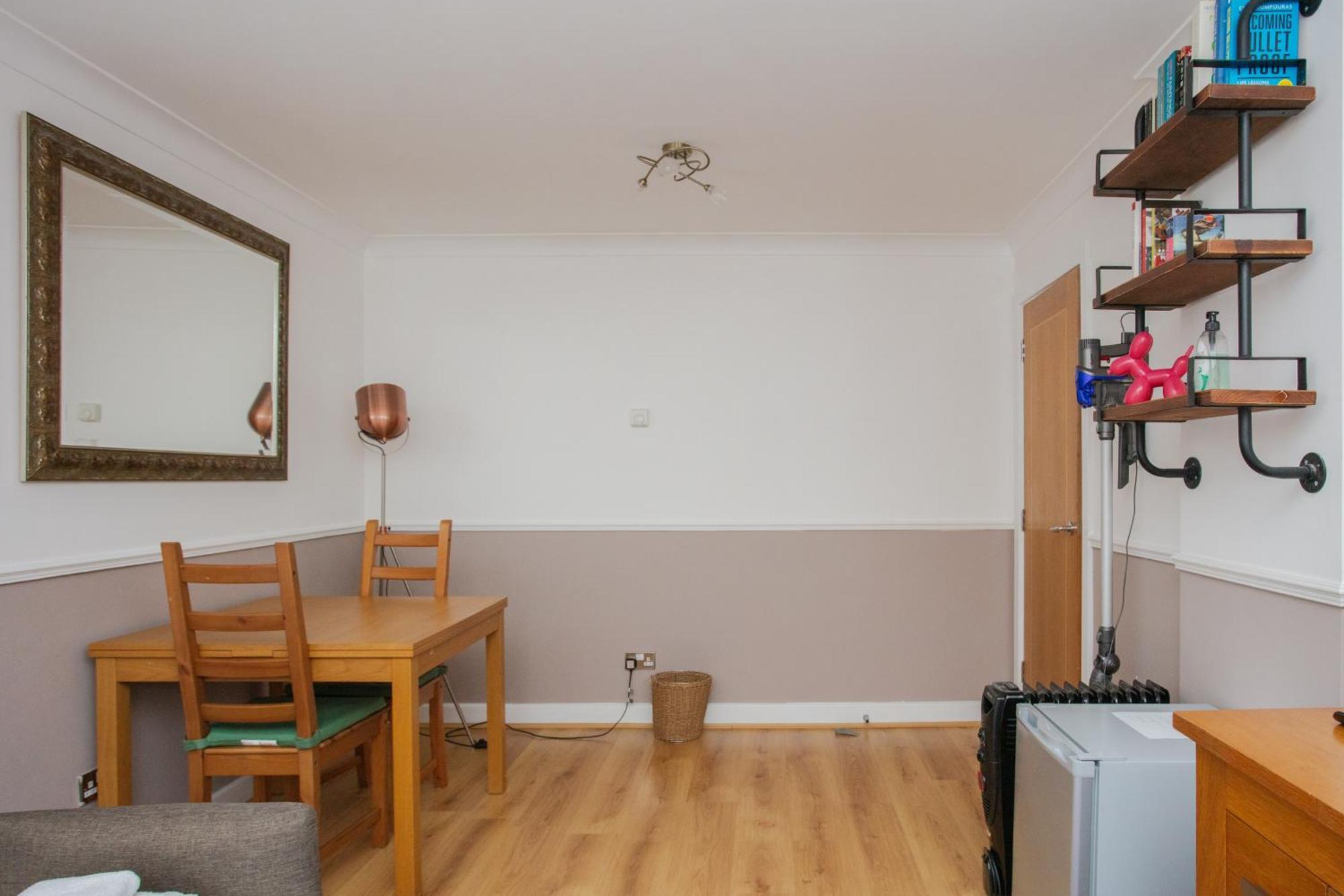 1 Bedroom Apartment On The Riverbank Near St Paul'S London Eksteriør billede